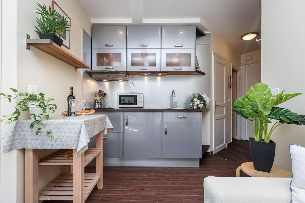 Stalingrad 32 - Cosy Apartement Close Old Port Nizza
